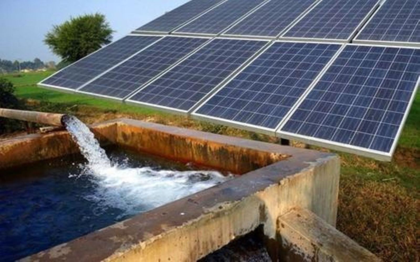 7.5 HP solar water pump system installed for irrigation on a farm in Sehore
